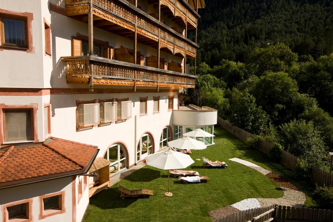 Kristallhotel Corona-Krone San Vigilio Di Marebbe Exterior photo
